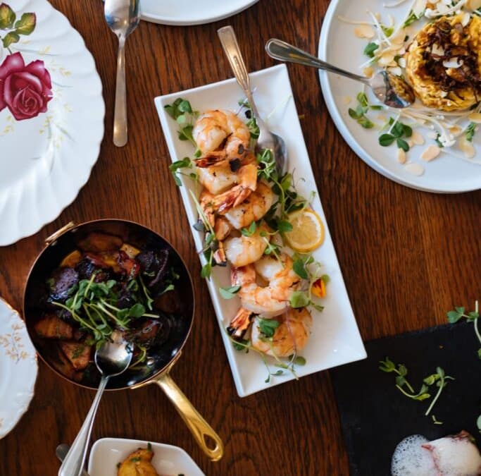 6 of the Best Spotify Dinner Playlists for Your Next Event